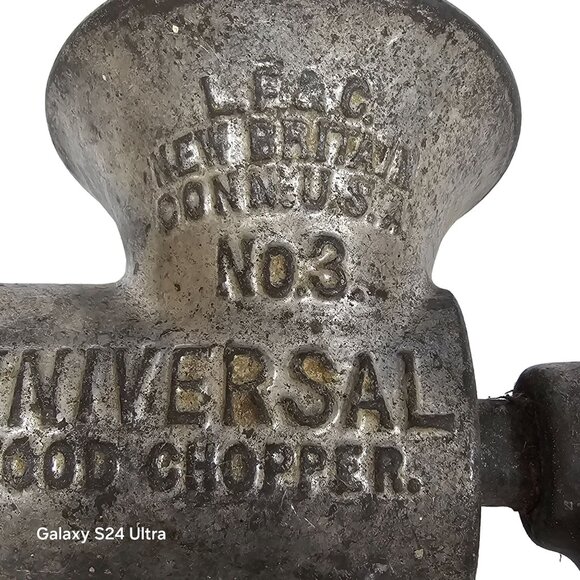 Vintage Universal No.3 Meat Grinder Food Chopper L.F.& C. New Britain Conn. USA - Picture 3 of 15